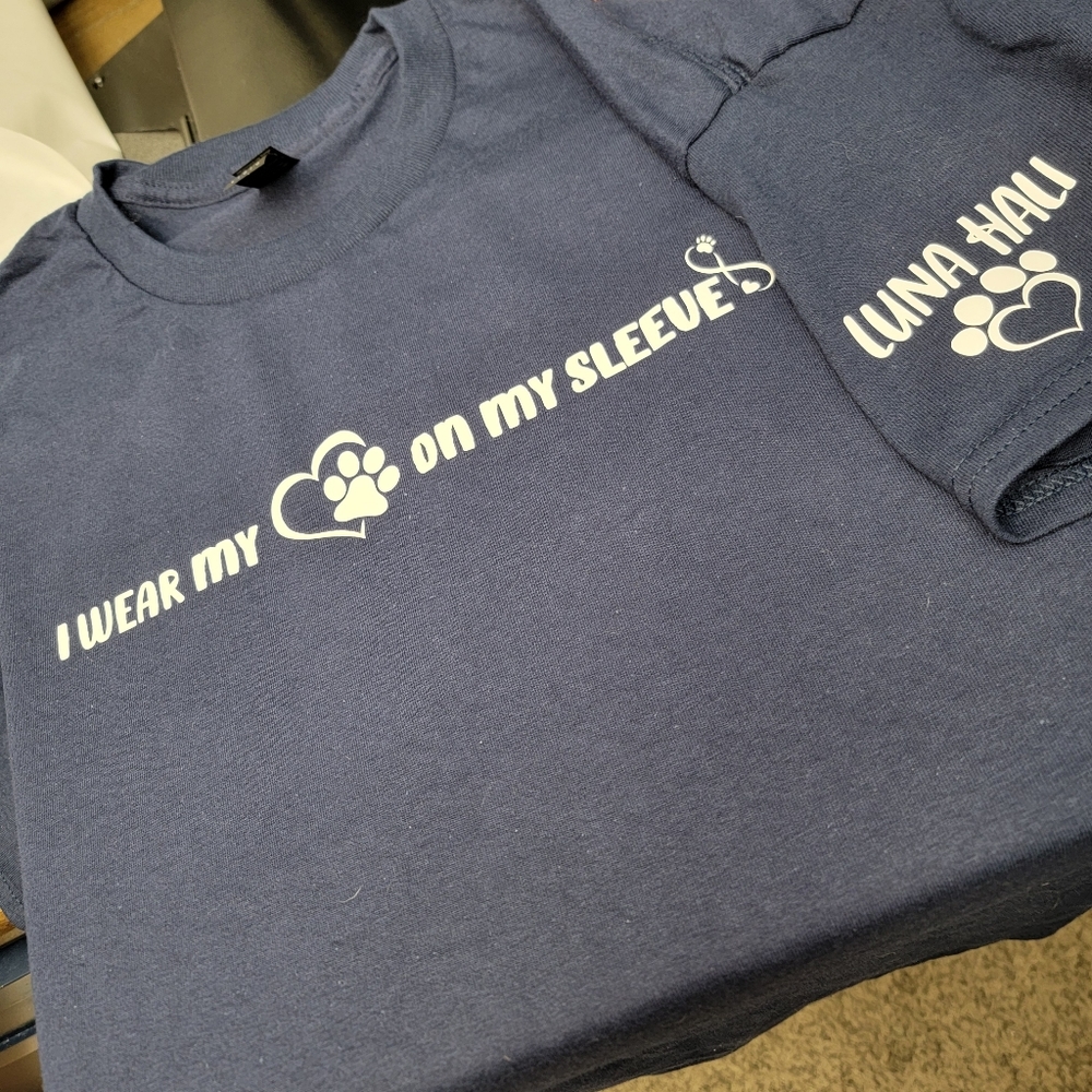 Custom Pet Shirt, I wear my Heart(pet) on my sleeve short sleeve